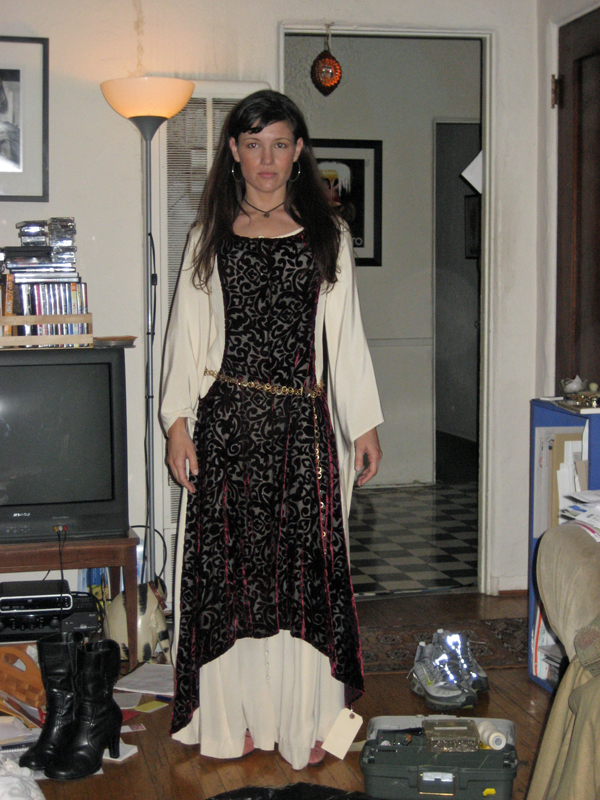 Sorceress in medieval clothes, Torendion short fantasy film, costume design by Katharine Tarkulich
